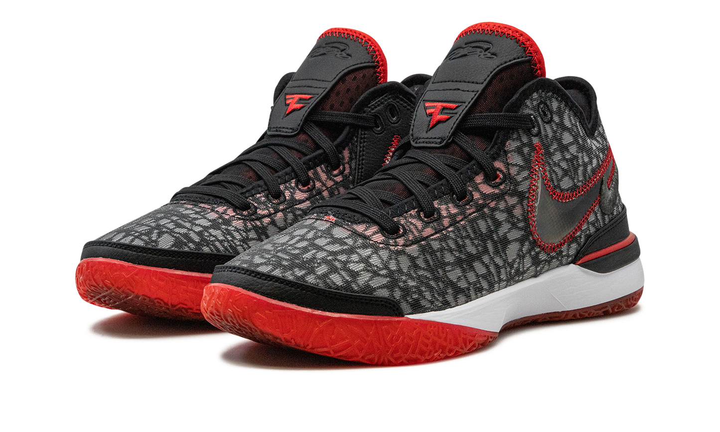 Zoom LeBron NXXT Gen FaZe Clan DR8784 001