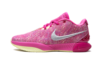 LeBron 21 The World Is Your Oyster HF0700 900