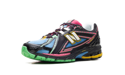 1906R Black / Pink - Footlocker Exclusive U1906RDM