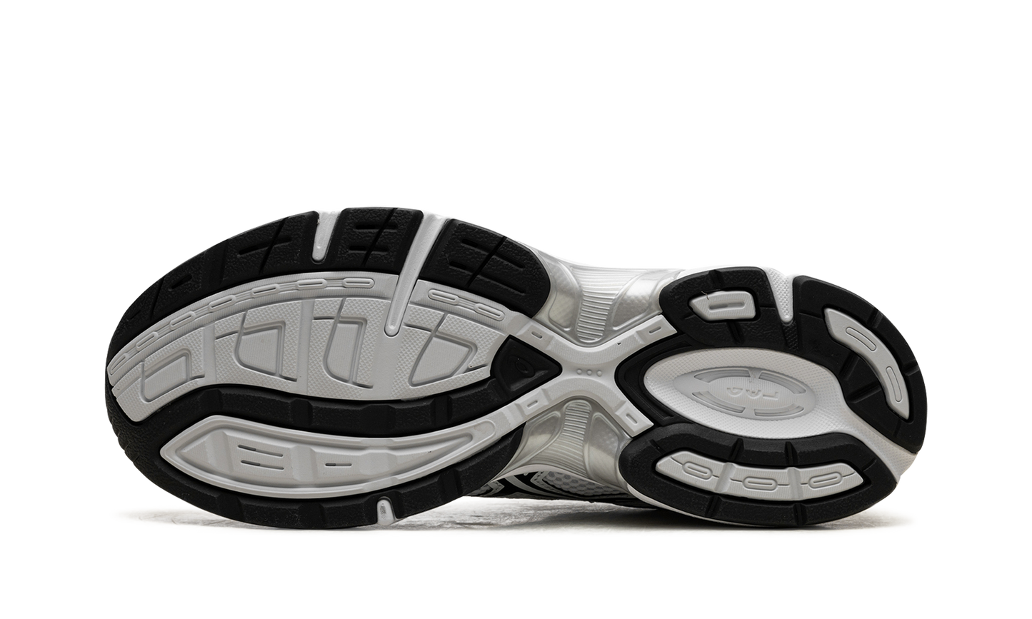 Gel-1130 Black / White 1201B019 100