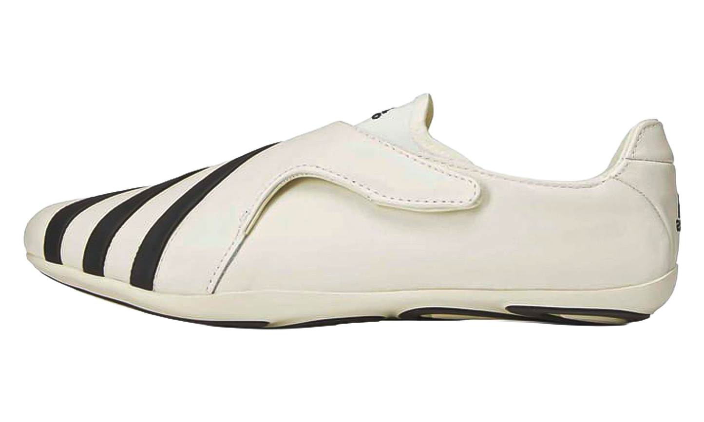 Vario Flat Earther  Pharrell - Core White  KI7668