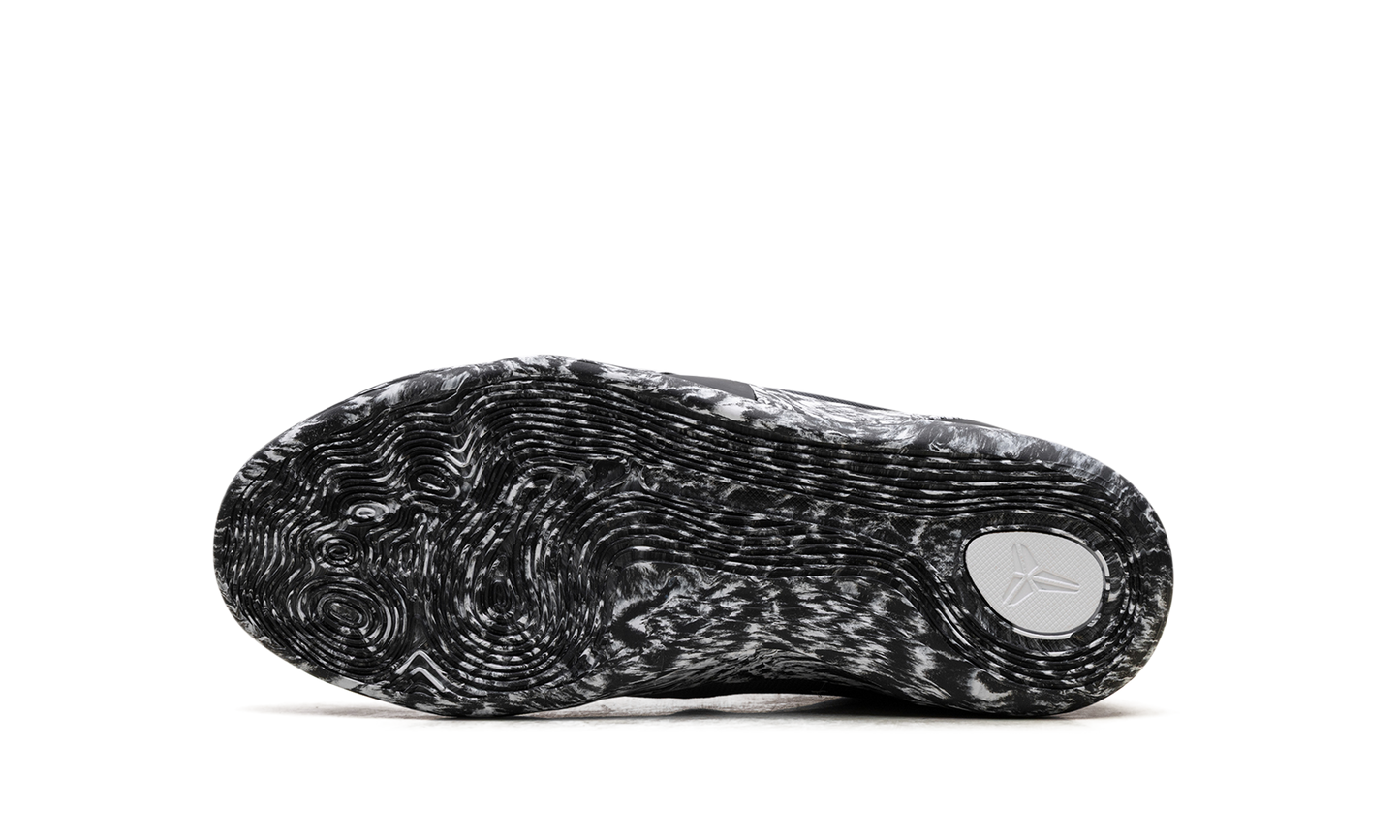Kobe 9 Low EM GS Mambacita FV3607 002