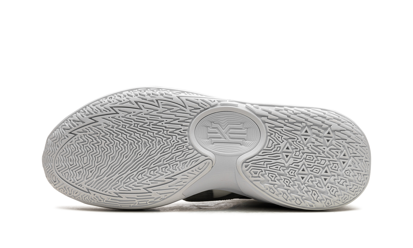 Kyrie 5 Low White Wolf Grey Black DJ6012 102