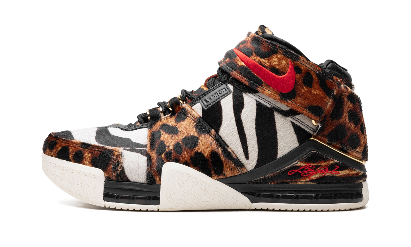 LeBron 2 Beast DQ2439 200