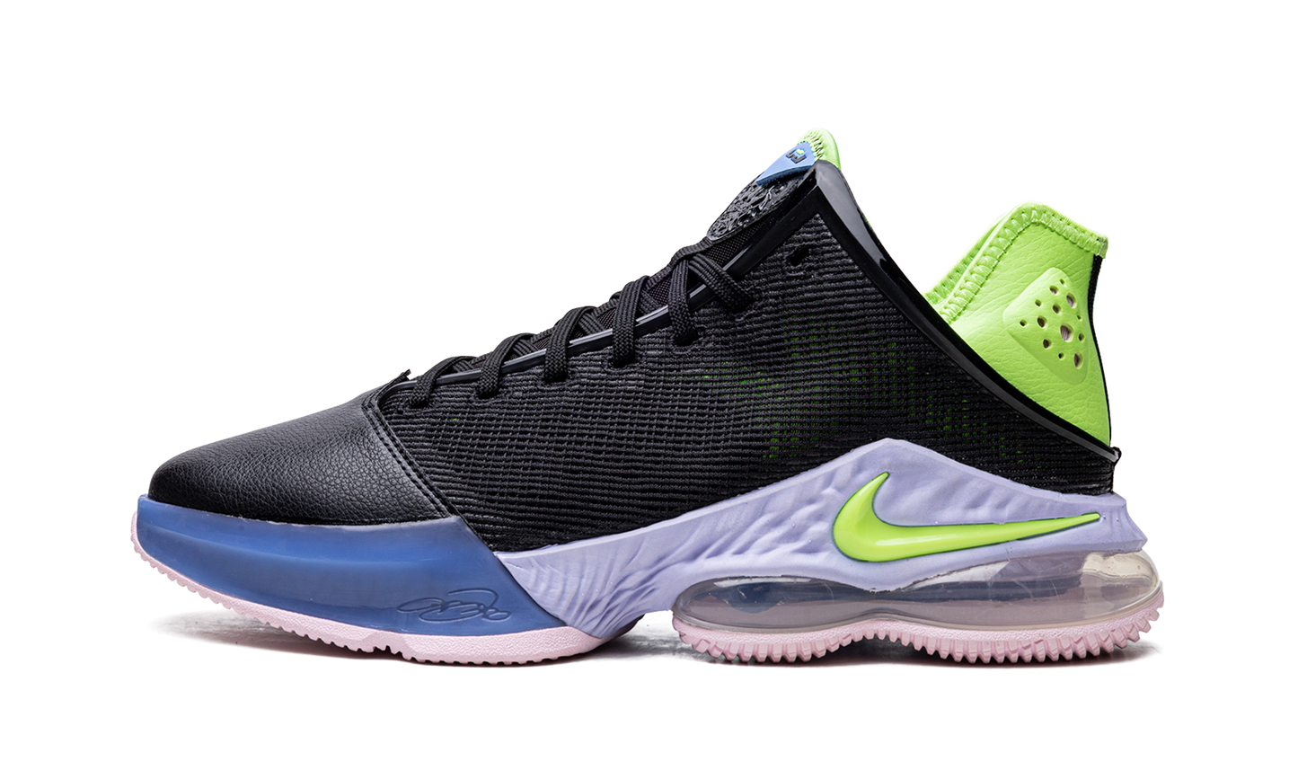 LeBron 19 Low Black / Ghost Green DO9829 001
