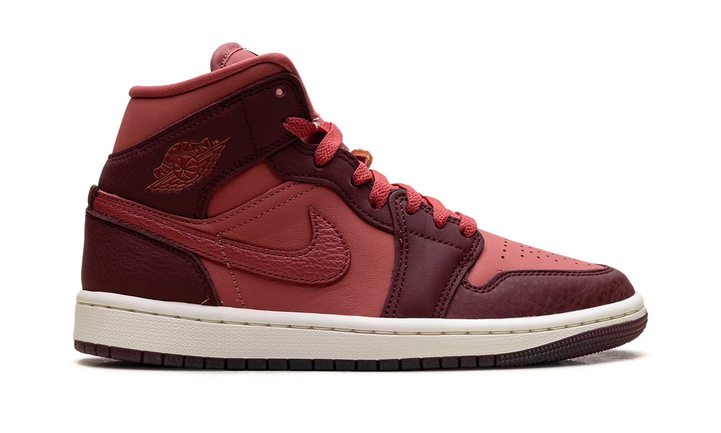 Jordan 1 Mid SE WMNS Valentine's Day (2026) IB7018 600