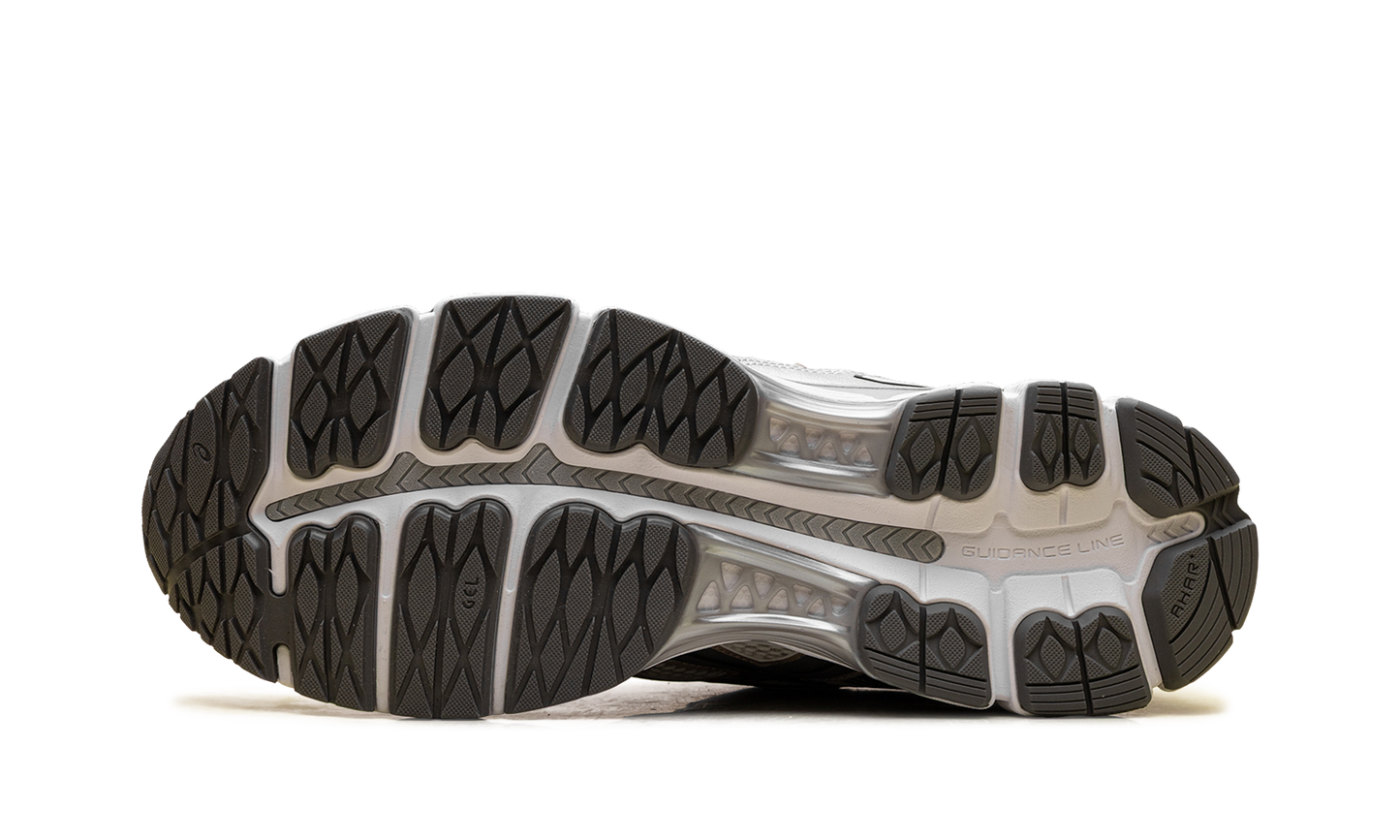 Gel-Kayano 12.1 Cream Carbon 1203A759 105