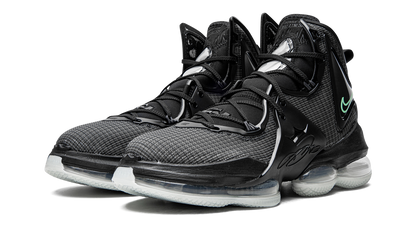 LeBron XIX Green Glow CZ0203 003