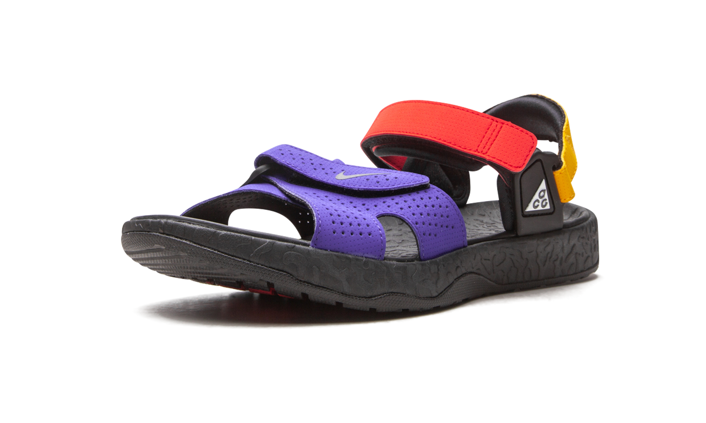 ACG AIR DESCHUTZ Fusion Violet Black CT3303 400