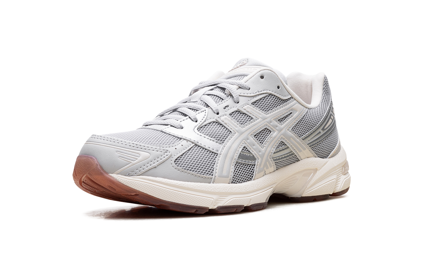 Gel-1130 WMNS Cloud Grey Gum 1202A514 020