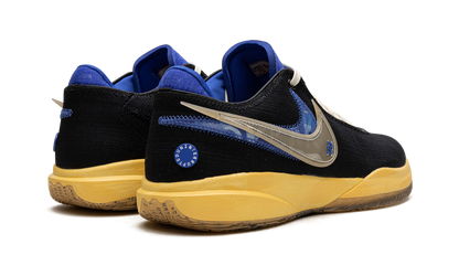 LeBron 20 Uninterrupted FN0941 001
