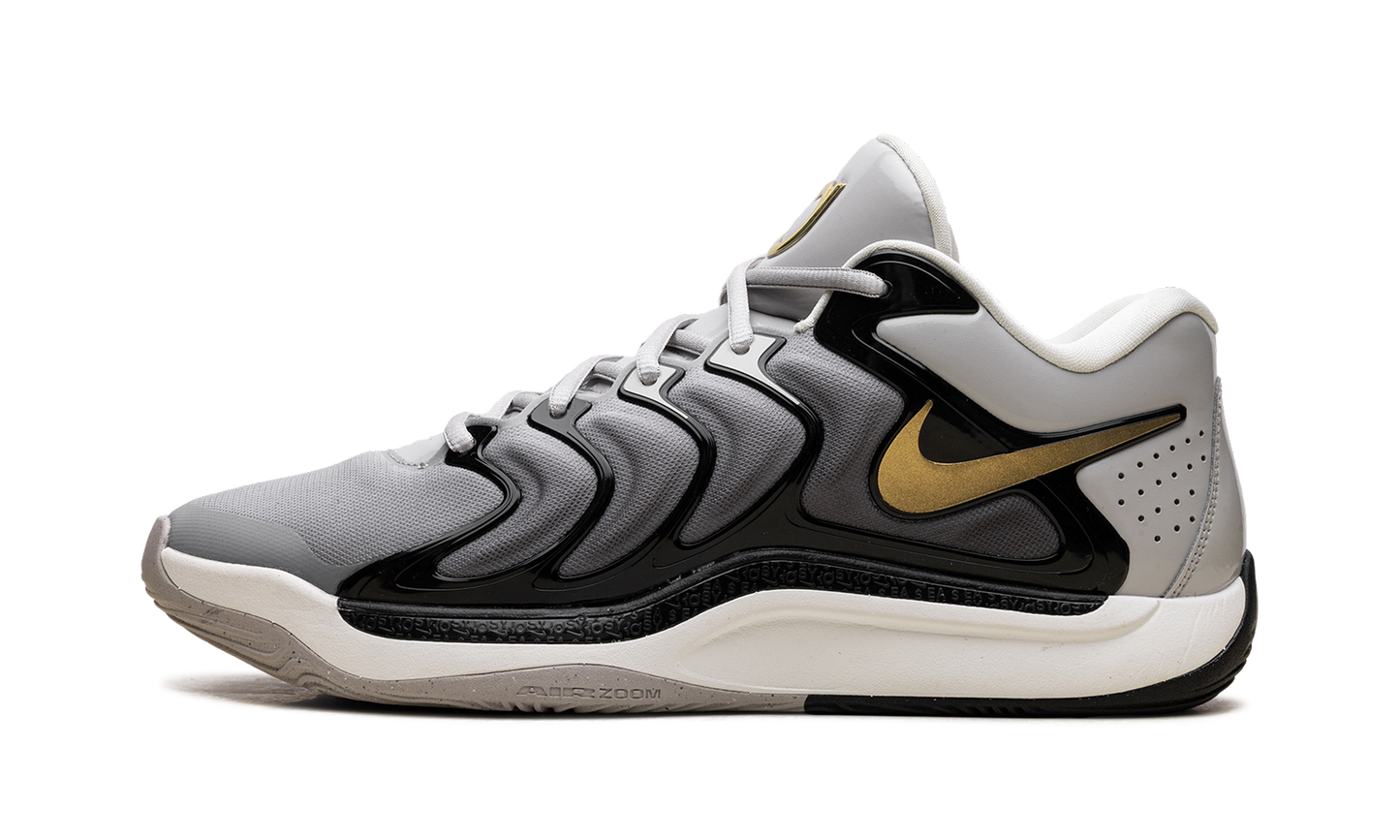 KD 17 Light Iron Ore / Metallic Gold FJ9487 003
