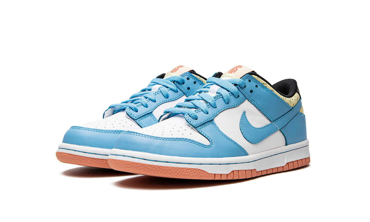 DUNK LOW SE KYR (GS) Kyrie Irving - Baltic Blue DN4179 400