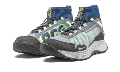 ACG ZOOM TERRA ZAHERRA Barely Volt CQ0076 001