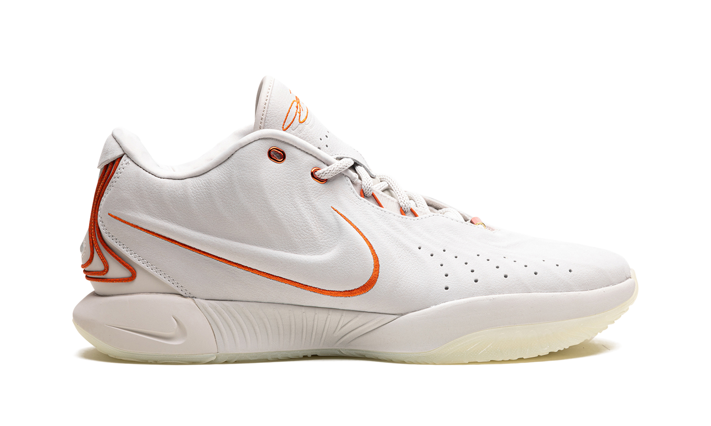 LeBron 21 Akoya FV2345 001