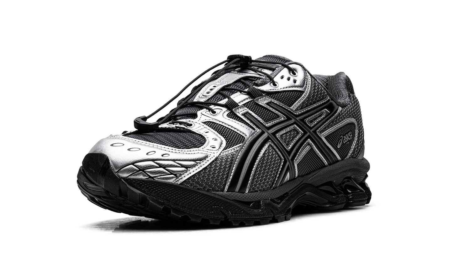 Gel-Nimbus 10.1 Unaffected Silver Black 1203A836 020
