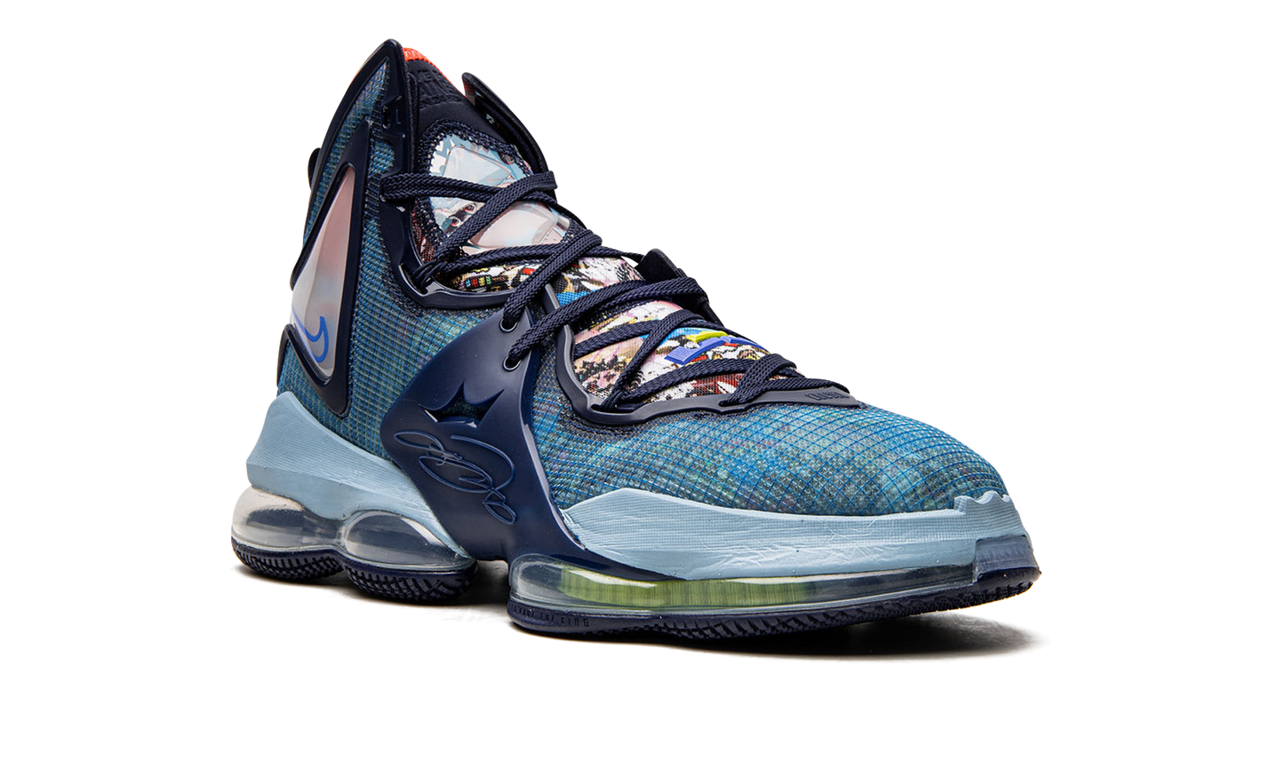 LeBron 19 Fast Food CZ0203 400