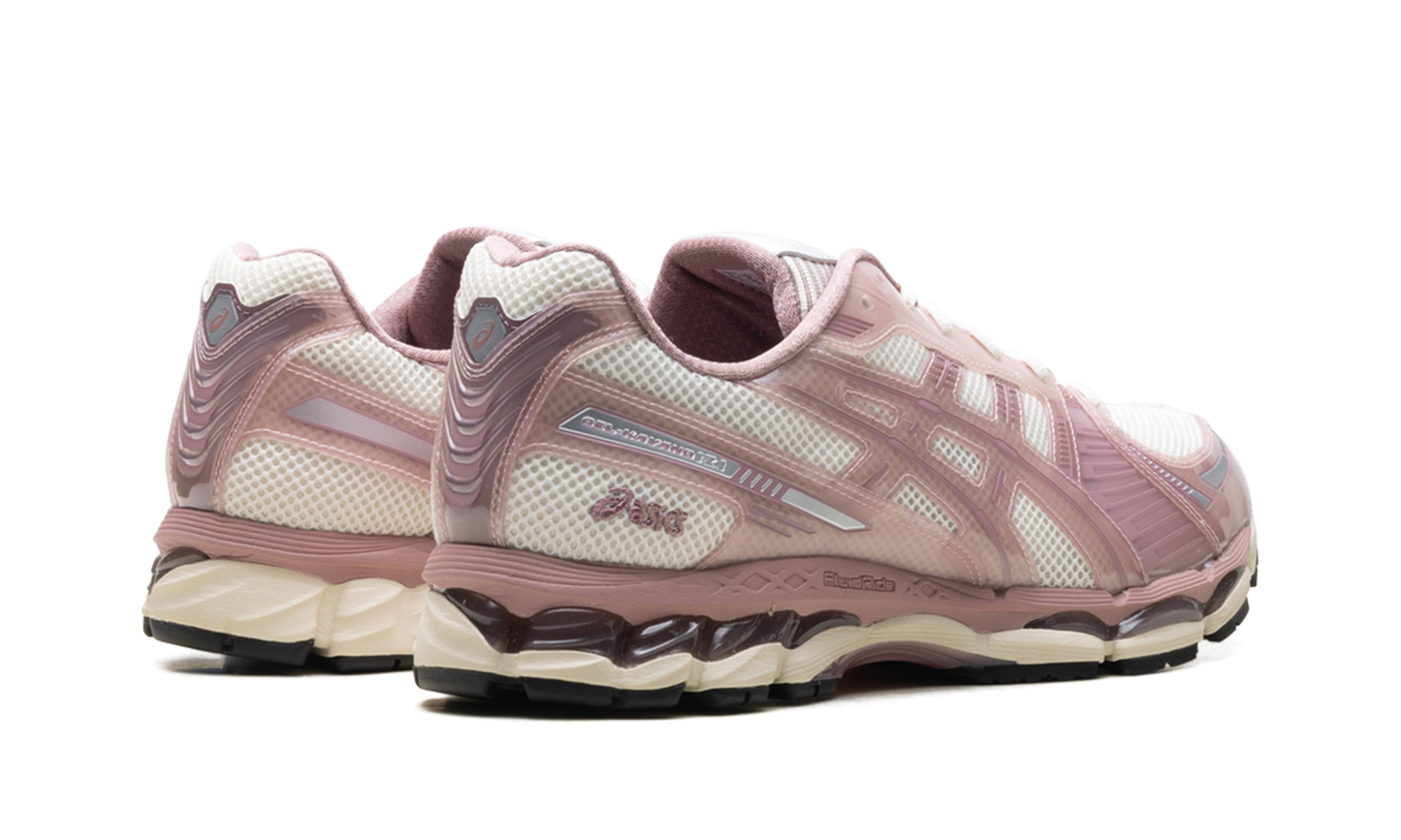 KITH x Gel-Kayano 12.1 Quartz 1203B144 101