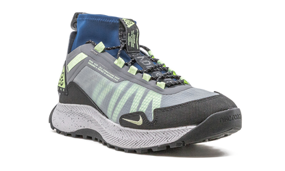 ACG ZOOM TERRA ZAHERRA Barely Volt CQ0076 001