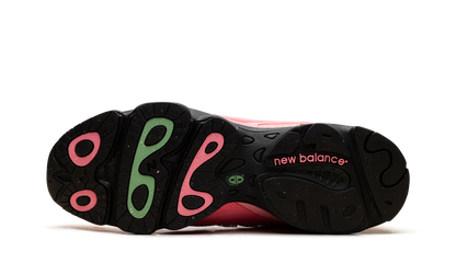 1000 Black / Pink - Footlocker Exclusive M1000FDM