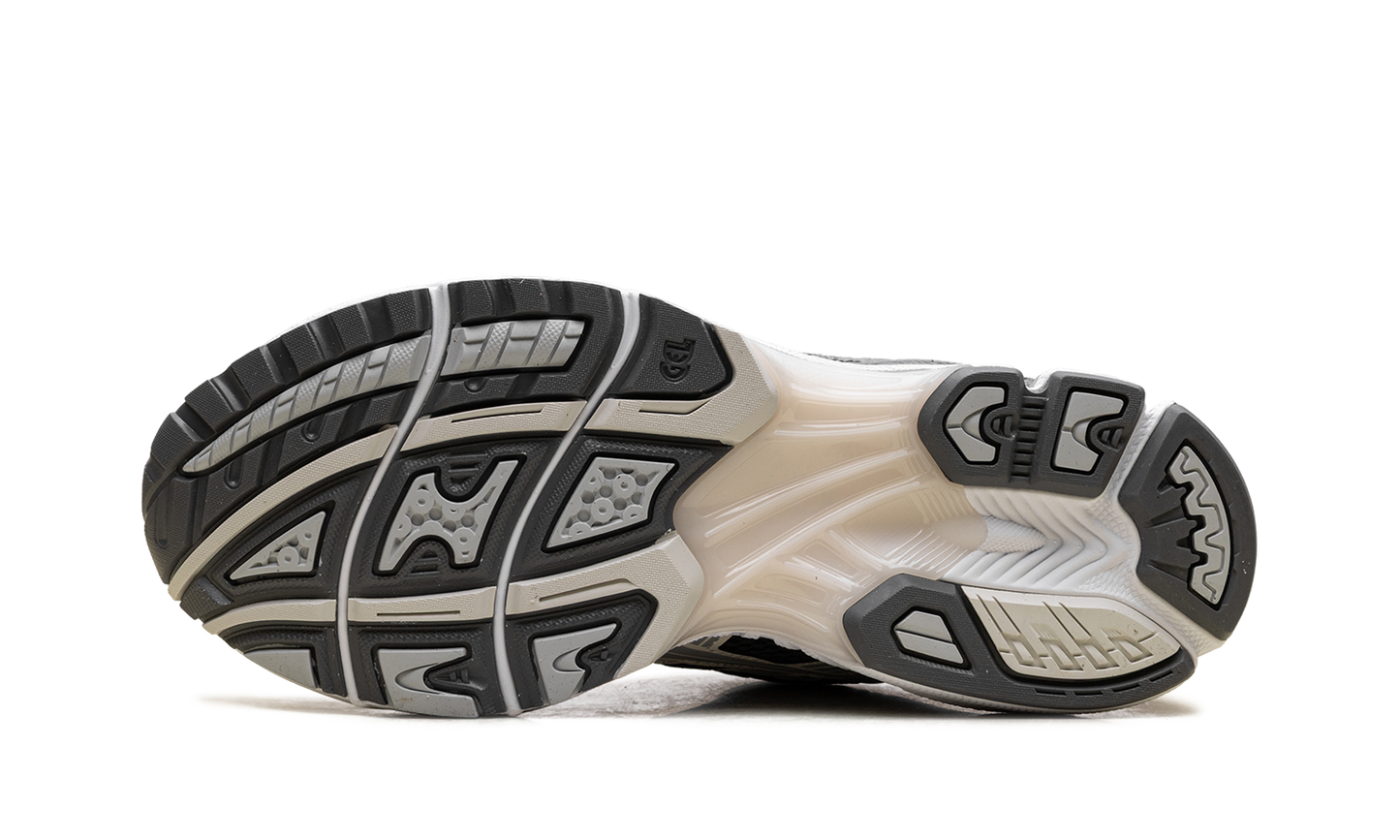 GEL-Kayano 14 Obsidian Grey / Cement Grey 1203A537 024