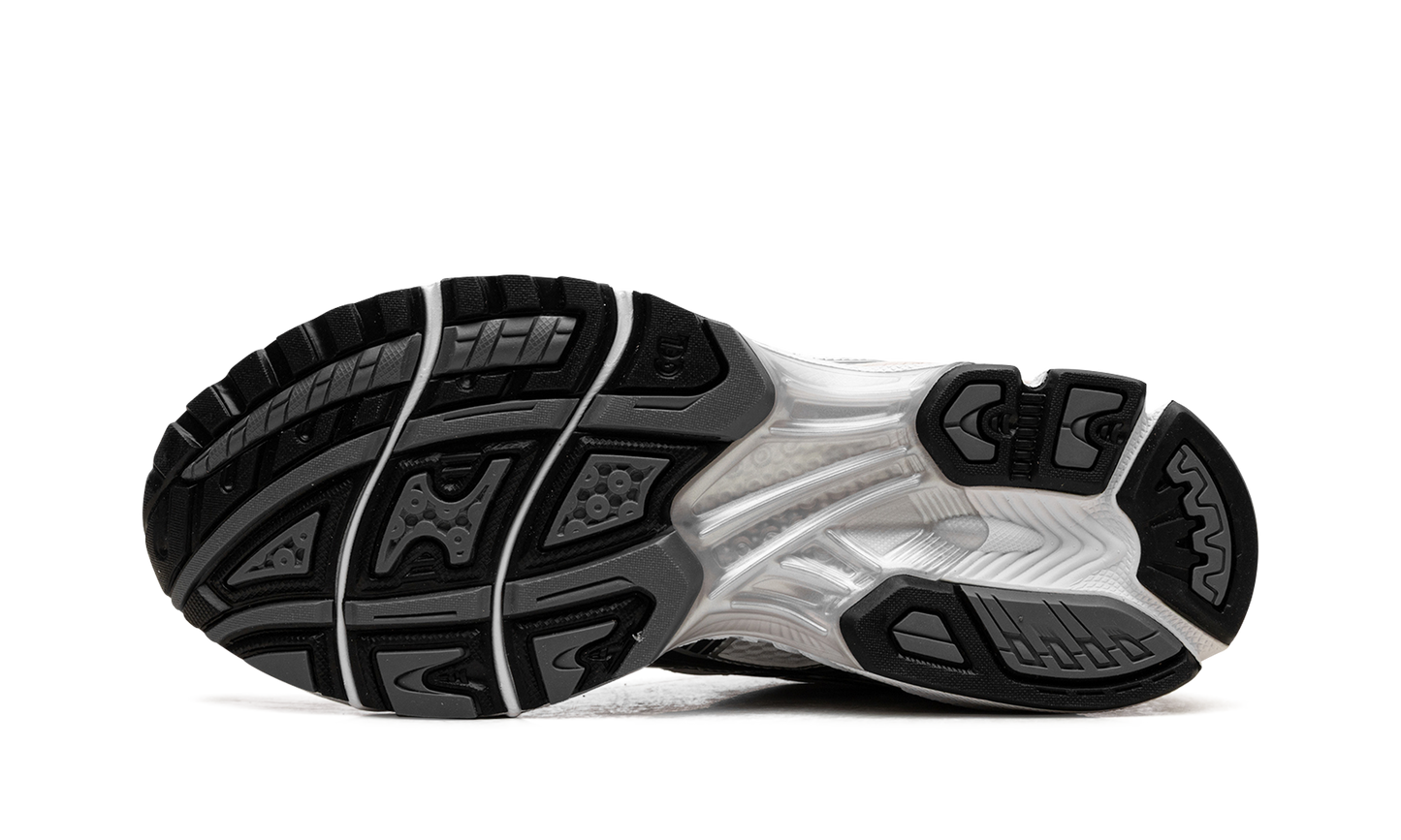 Gel-Kayano 14 White Graphite Grey 1203A537 110