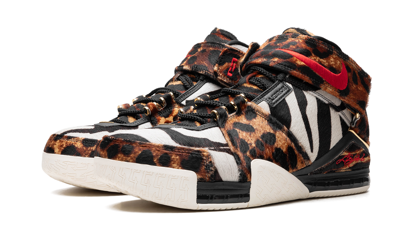 LeBron 2 Beast DQ2439 200