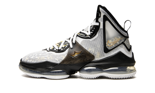 LeBron 19 Royalty CZ0203 100