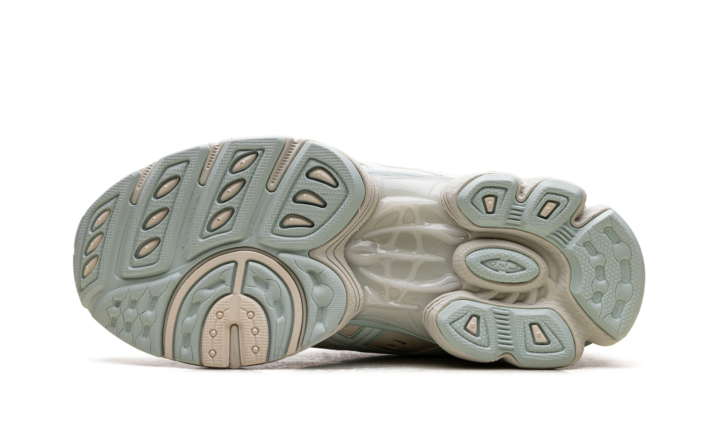 Gel-Nimbus 9 WMNS Vanilla/White 1202A278 250