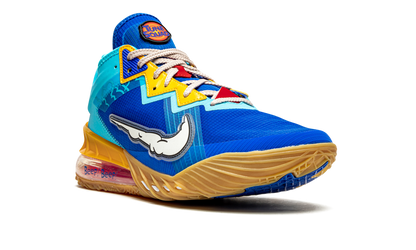 LeBron 18 Low Wile E. Coyote vs Roadrunner CV7562 401