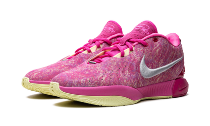 LeBron 21 The World Is Your Oyster HF0700 900