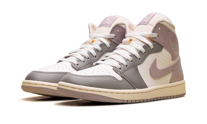 Air Jordan 1 Mid WMNS Enigma Stone / Particle Rose BQ6472 122