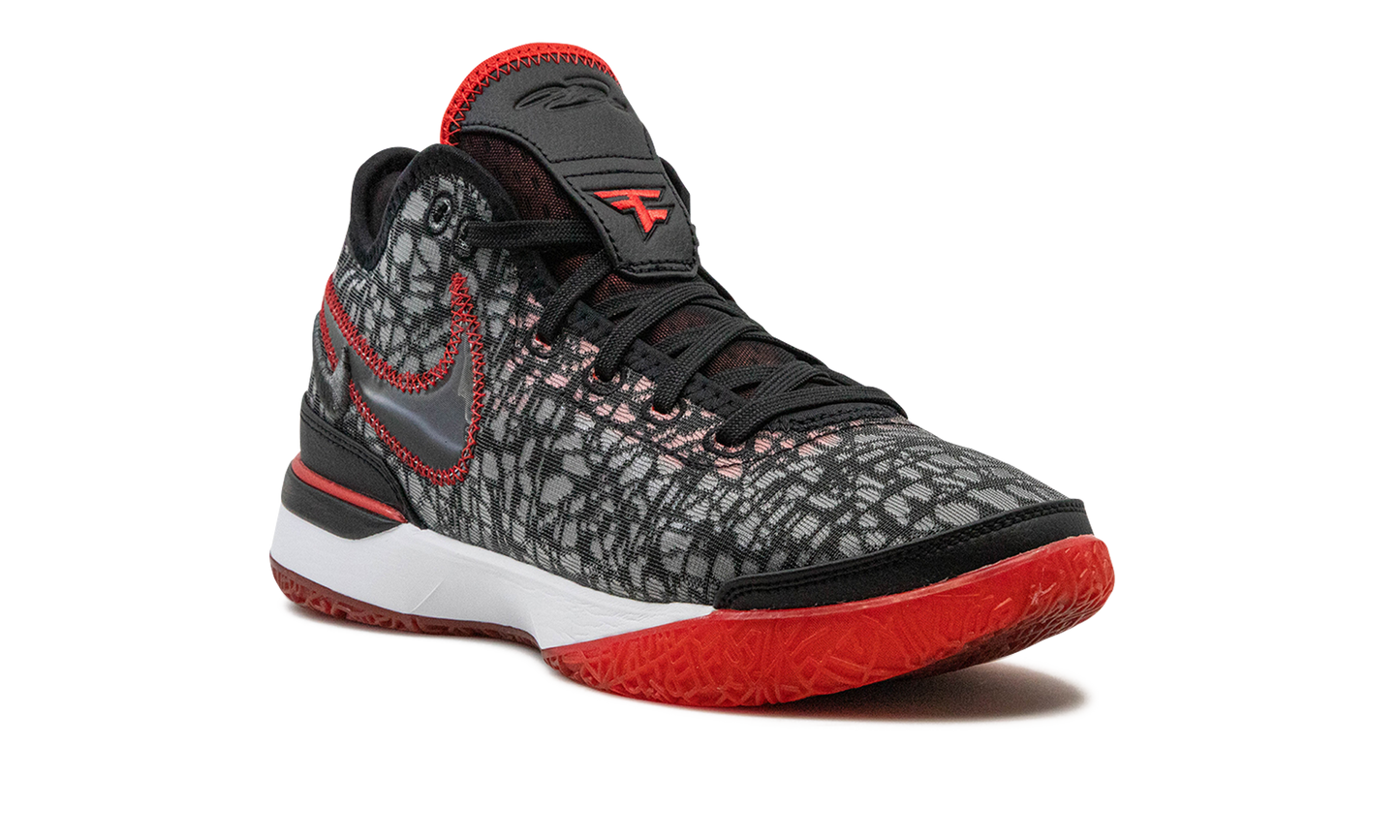 Zoom LeBron NXXT Gen FaZe Clan DR8784 001