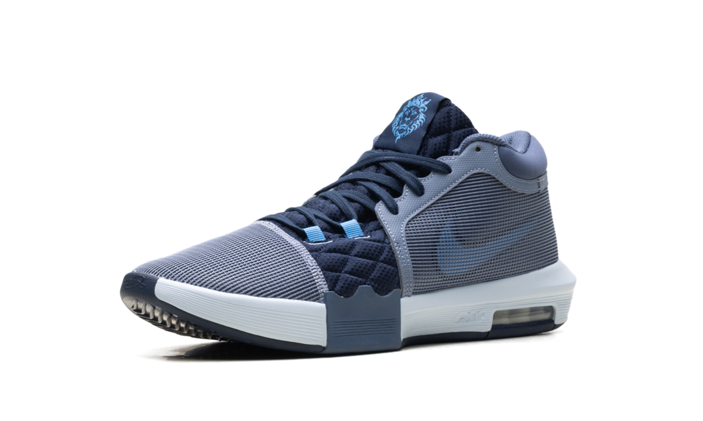LeBron Witness 8 Lakers FB2239 400