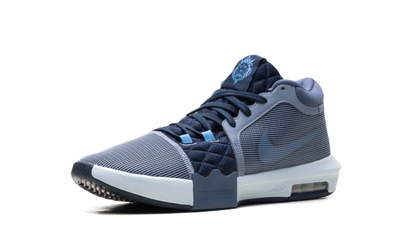 LeBron Witness 8 Lakers FB2239 400