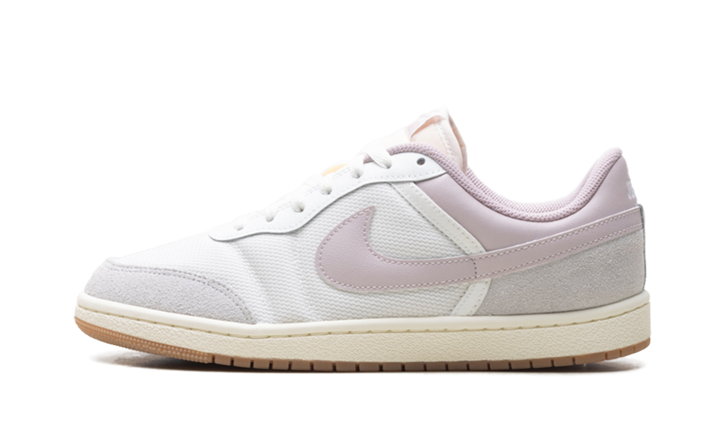 Jordan Skyline Low WMNS White Grey Particle Rose IQ0704 100