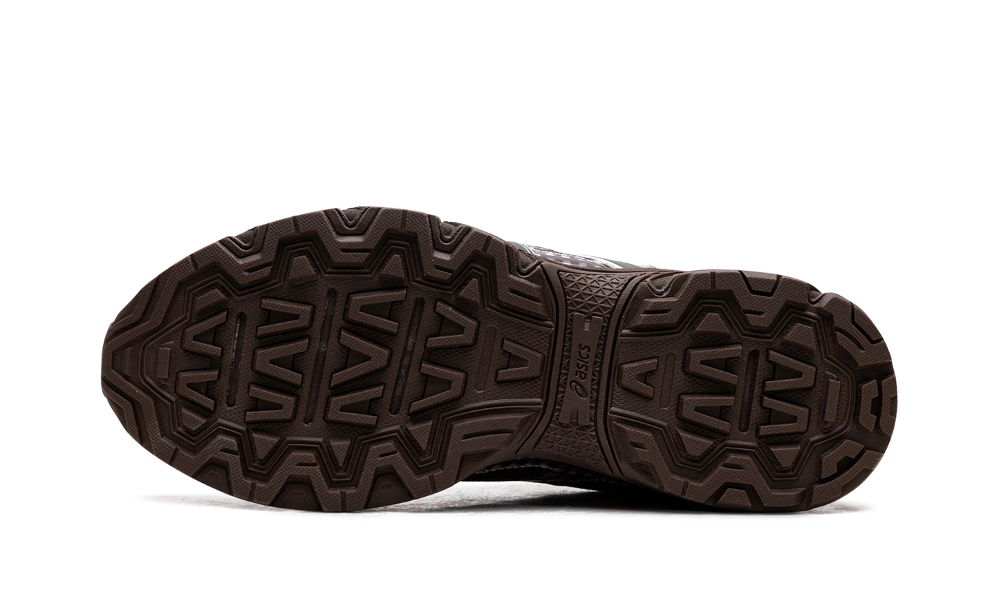 Gel-Venture 6 Story mfg. Reddish Brown 1203A712 200