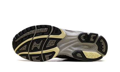 GEL-Nimbus 10.1 Eighteen East 1203A968 200