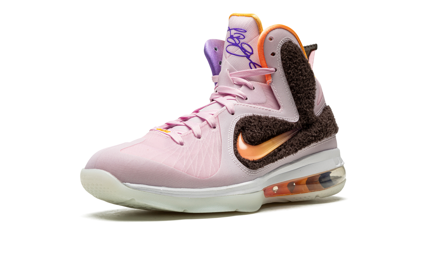 LeBron 9 King of LA (2022) DJ3908 600