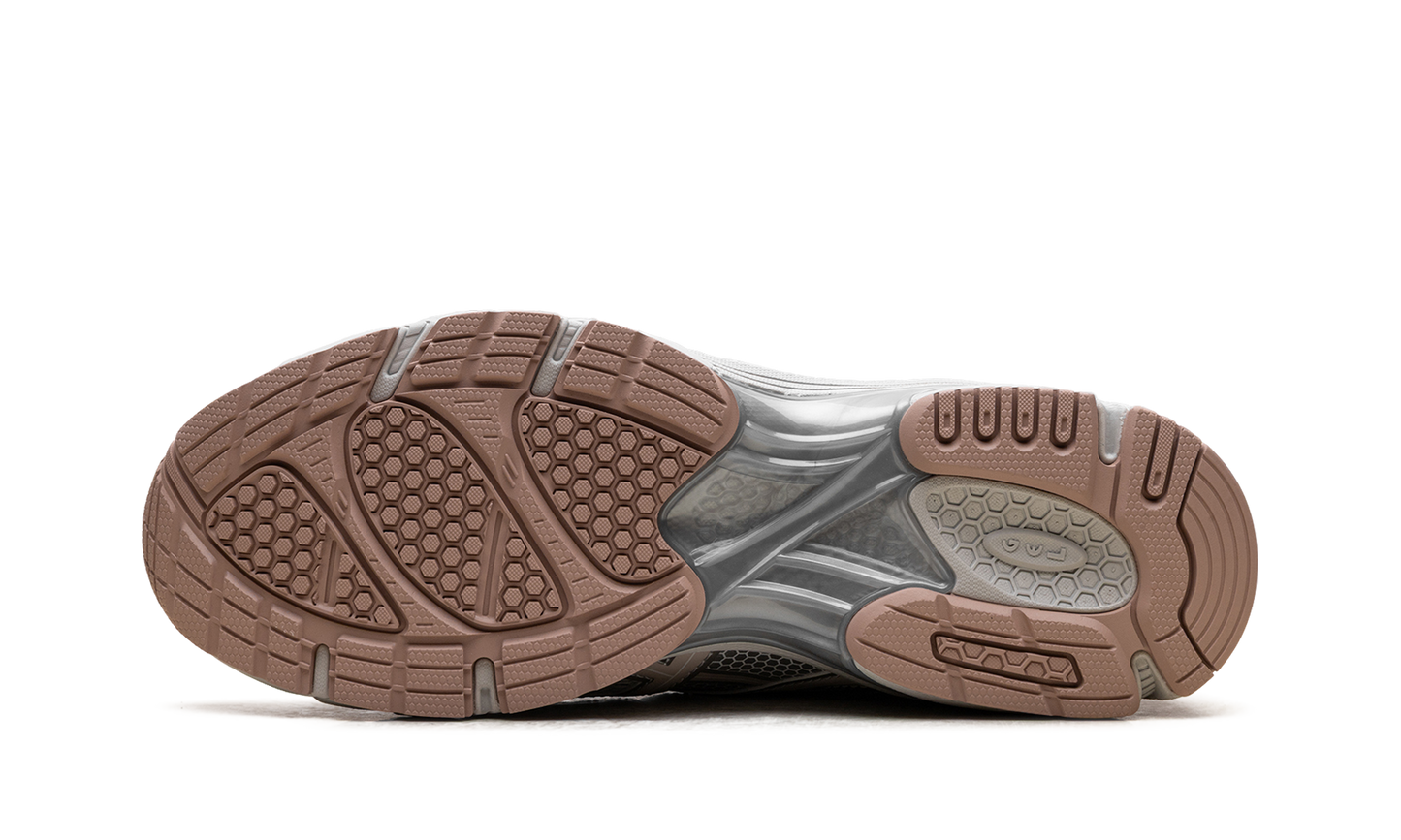 GEL-DS TRAINER 14 Lake Grey/Mineral Beige 1203A607 301