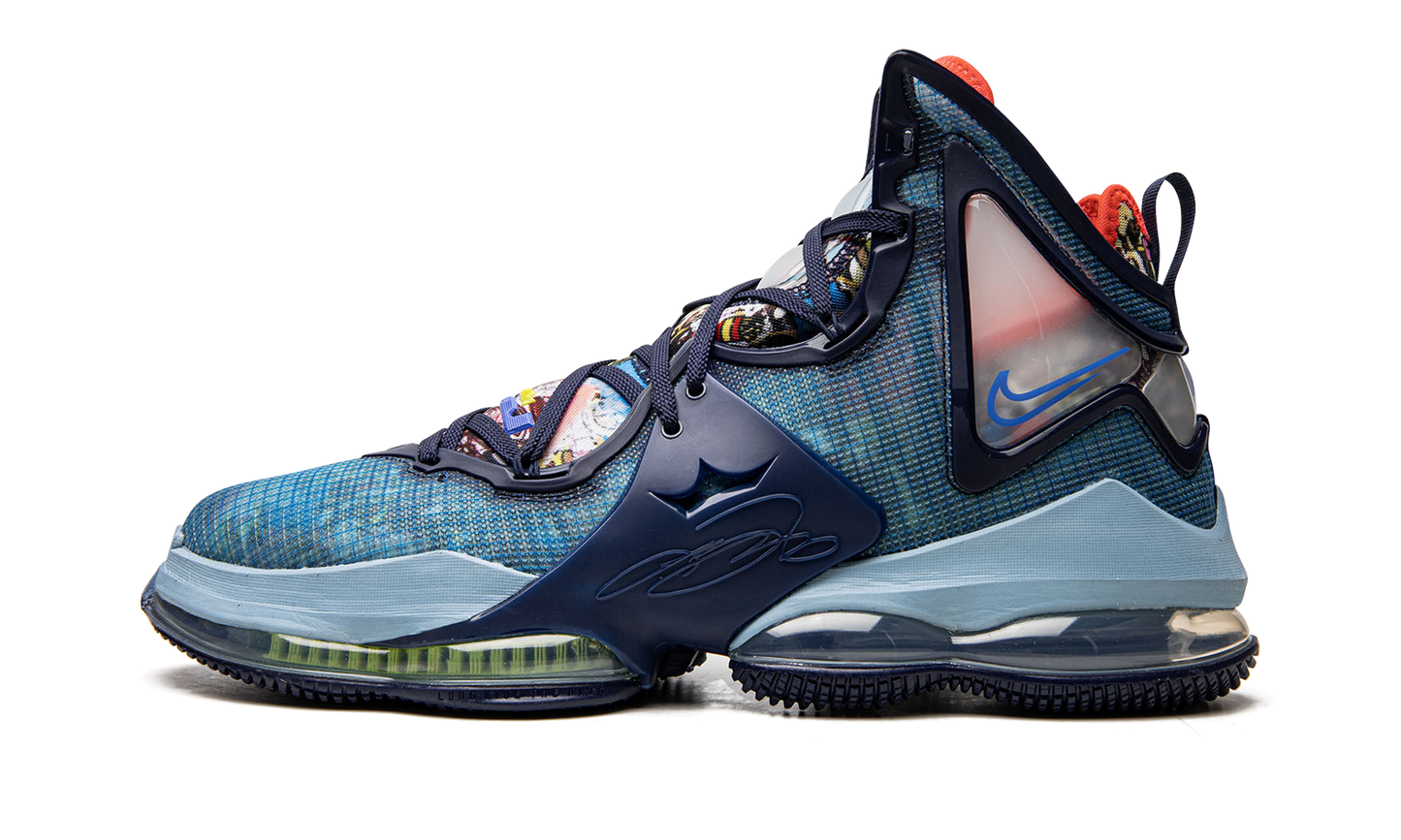 LeBron 19 Fast Food CZ0203 400