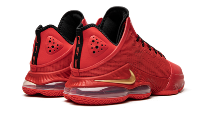 LeBron 19 Low Light Crimson DO9829 600