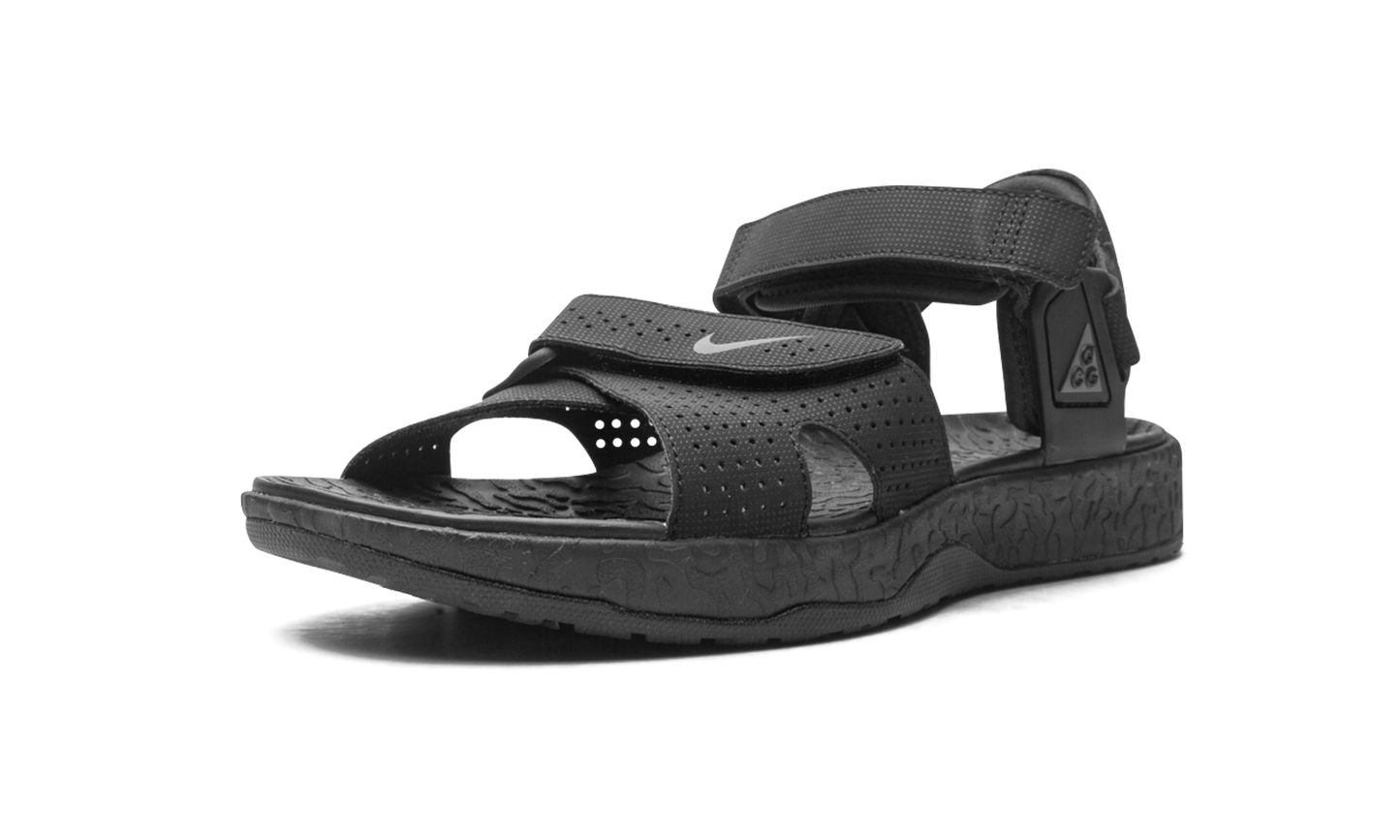 ACG AIR DESCHUTZ TRIPLE BLACK CT2890 005
