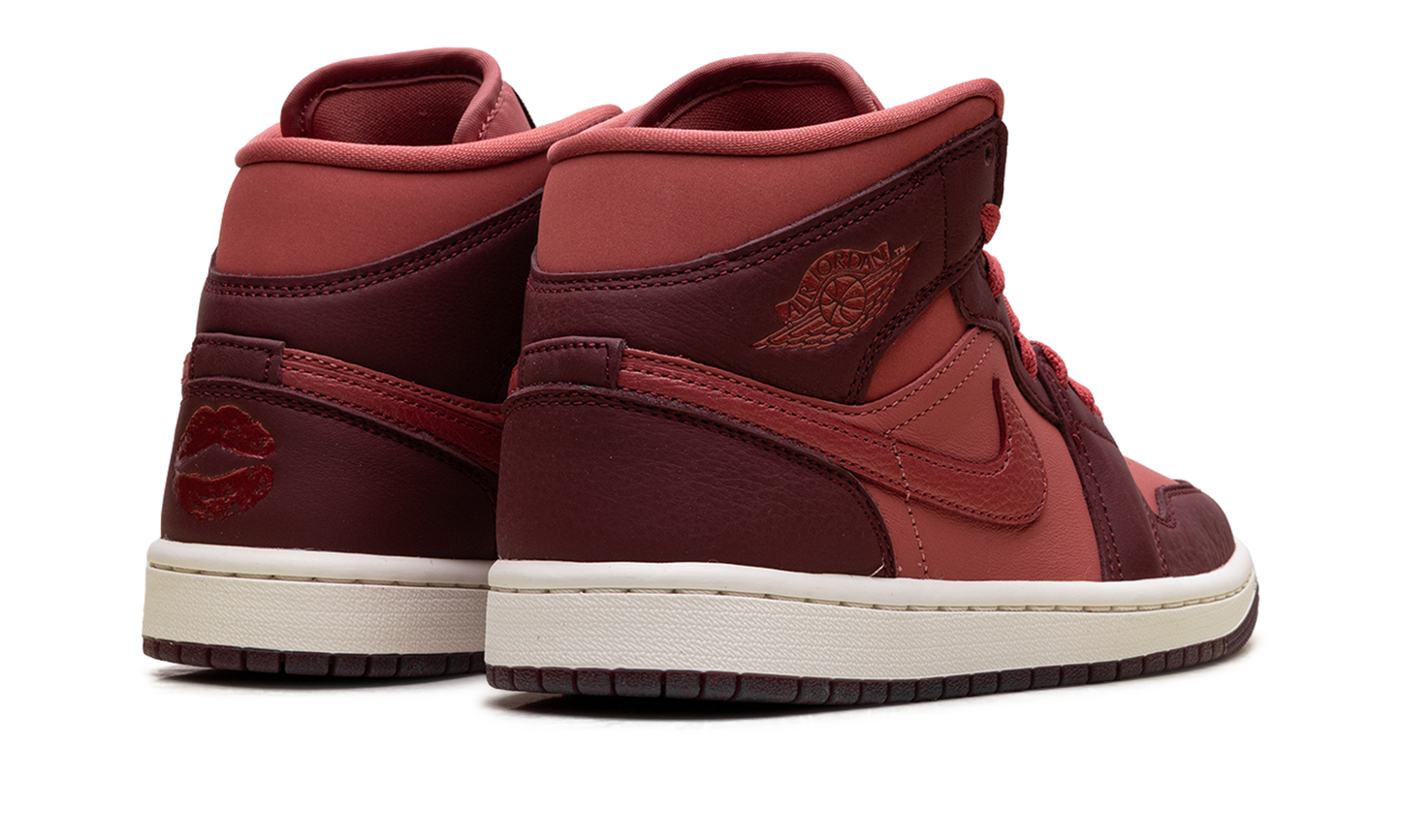 Jordan 1 Mid SE WMNS Valentine's Day (2026) IB7018 600