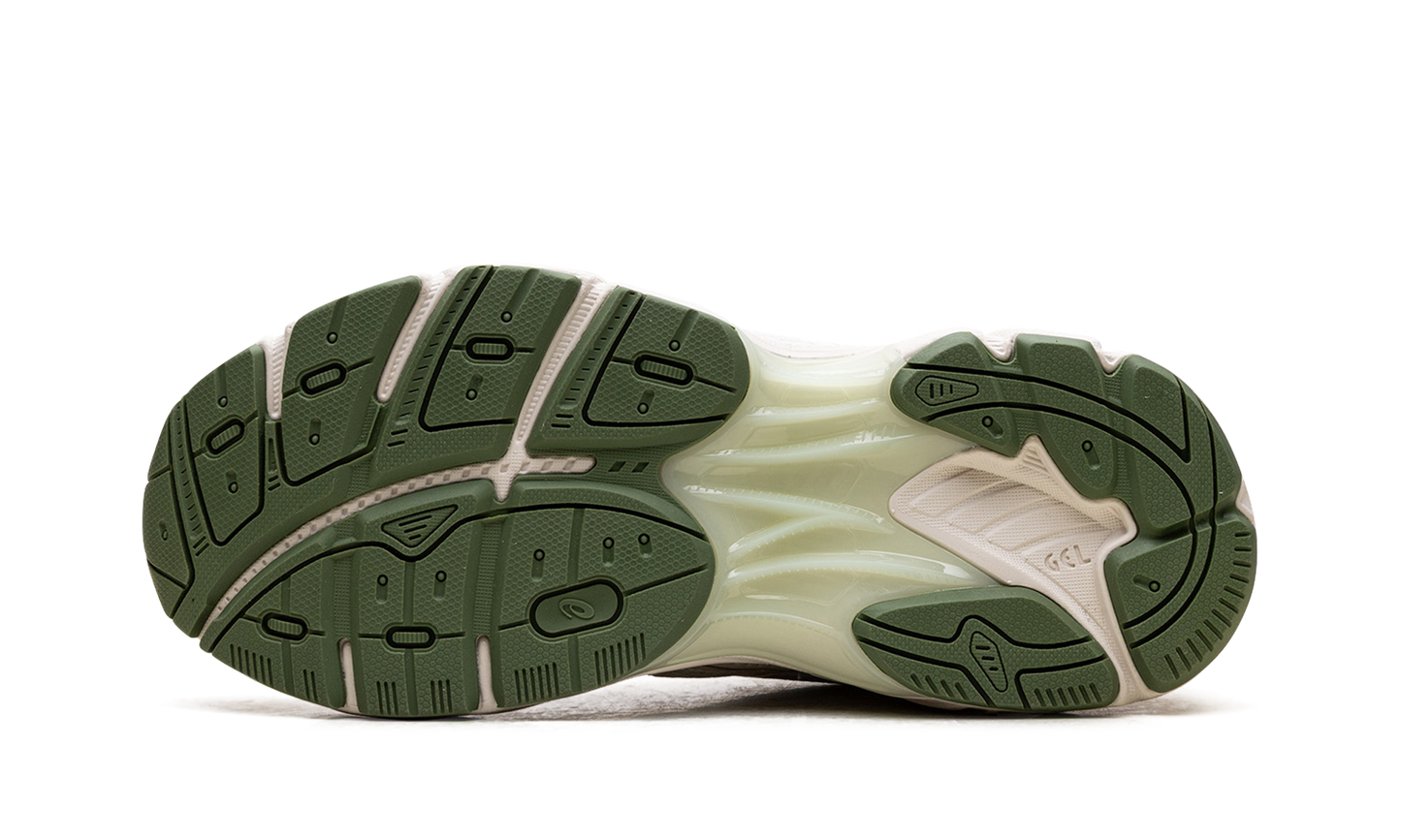 GT-2160 WMNS Camel Beige 1202A519 100