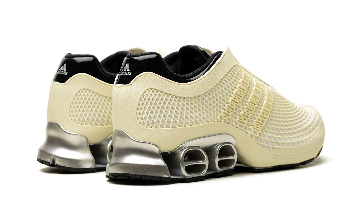 Megaride S2  Off White Black  JR0902