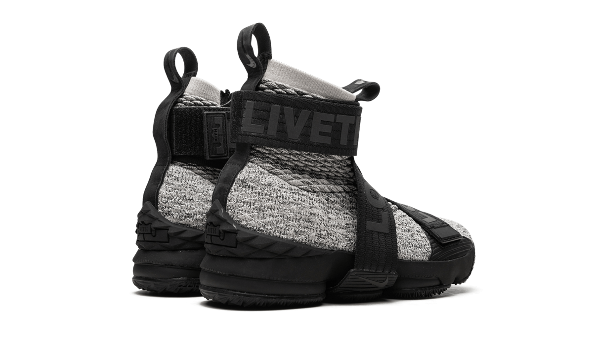 LeBron 15 Lifestyle Kith - Concrete AO1068 100