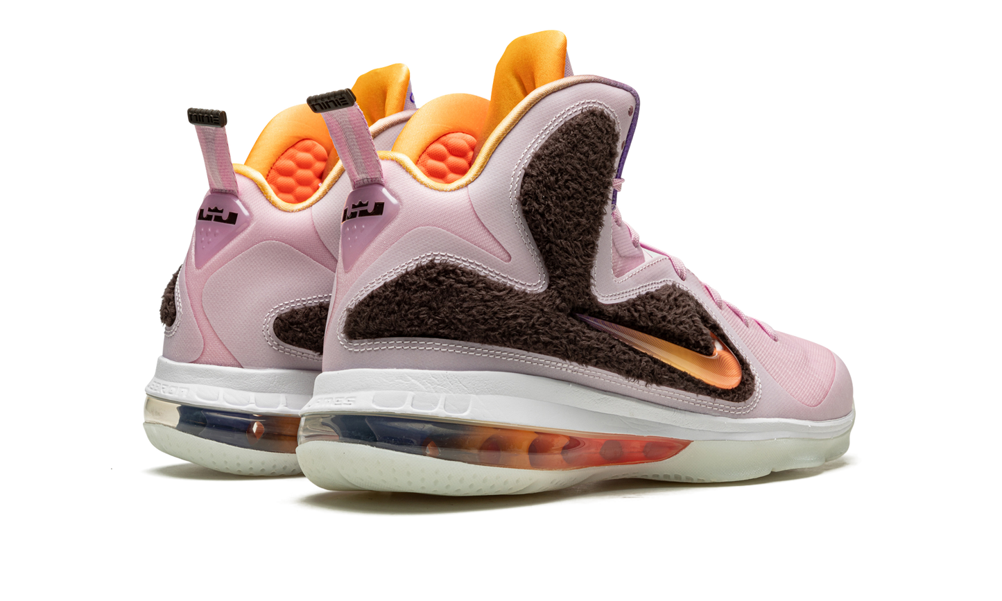 LeBron 9 King of LA (2022) DJ3908 600