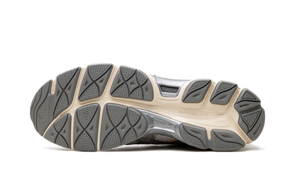 GEL-Cumulus 16 Cream / Clay Grey 1203A733 101