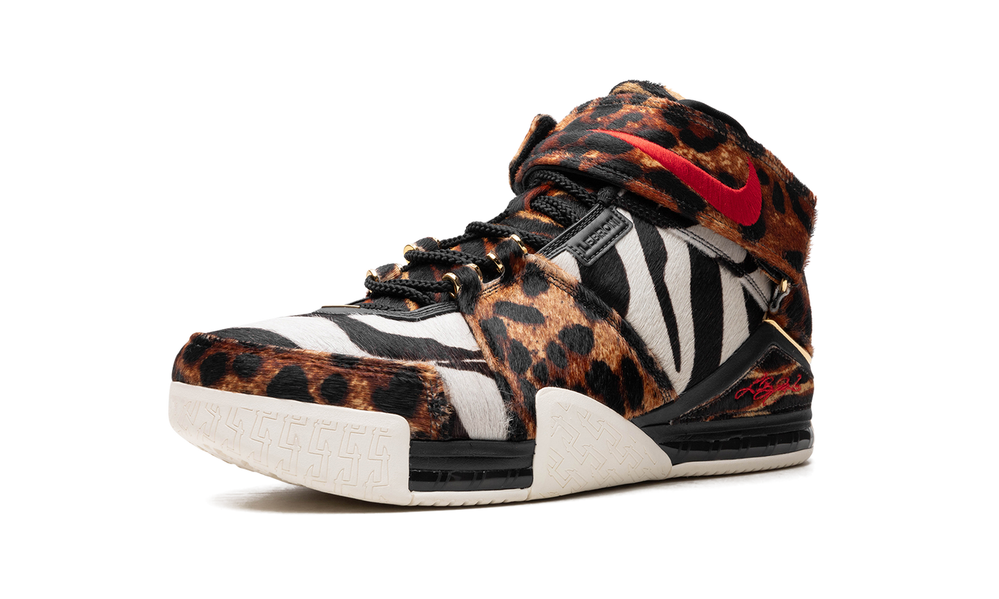 LeBron 2 Beast DQ2439 200